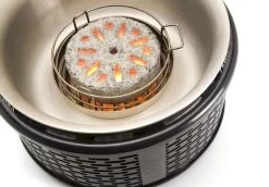 Cobb Pro Houtskoolbarbecue - Zwart 9 Cobb Pro Houtskoolbarbecue - Zwart -Outwell Winkel 1267 1900 cobble pro zwart 3