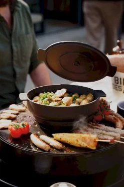 OFYR Tabl'O Cast Iron Casserole Set 8 OFYR Tabl'O Cast Iron Casserole Set -Outwell Winkel 900 600 dsc0509 2