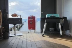 Everdure 4K Houtskool Barbecue Met Beschermhoes - Rood -Outwell Winkel 9312646030176 3