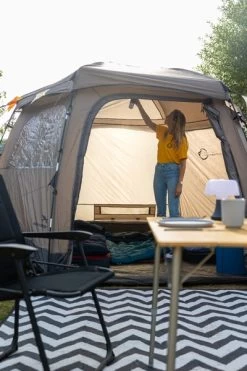 Easy Camp Moonlight Yurt 6 Familietent - 6 Persoons -Outwell Winkel easy camp moonlight yurt 6 familietent 9